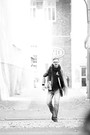 UDO TITZ / Portraits / PETER KRUDER 2 - ALEXANDER GERINGER / ALEXANDER GERINGER